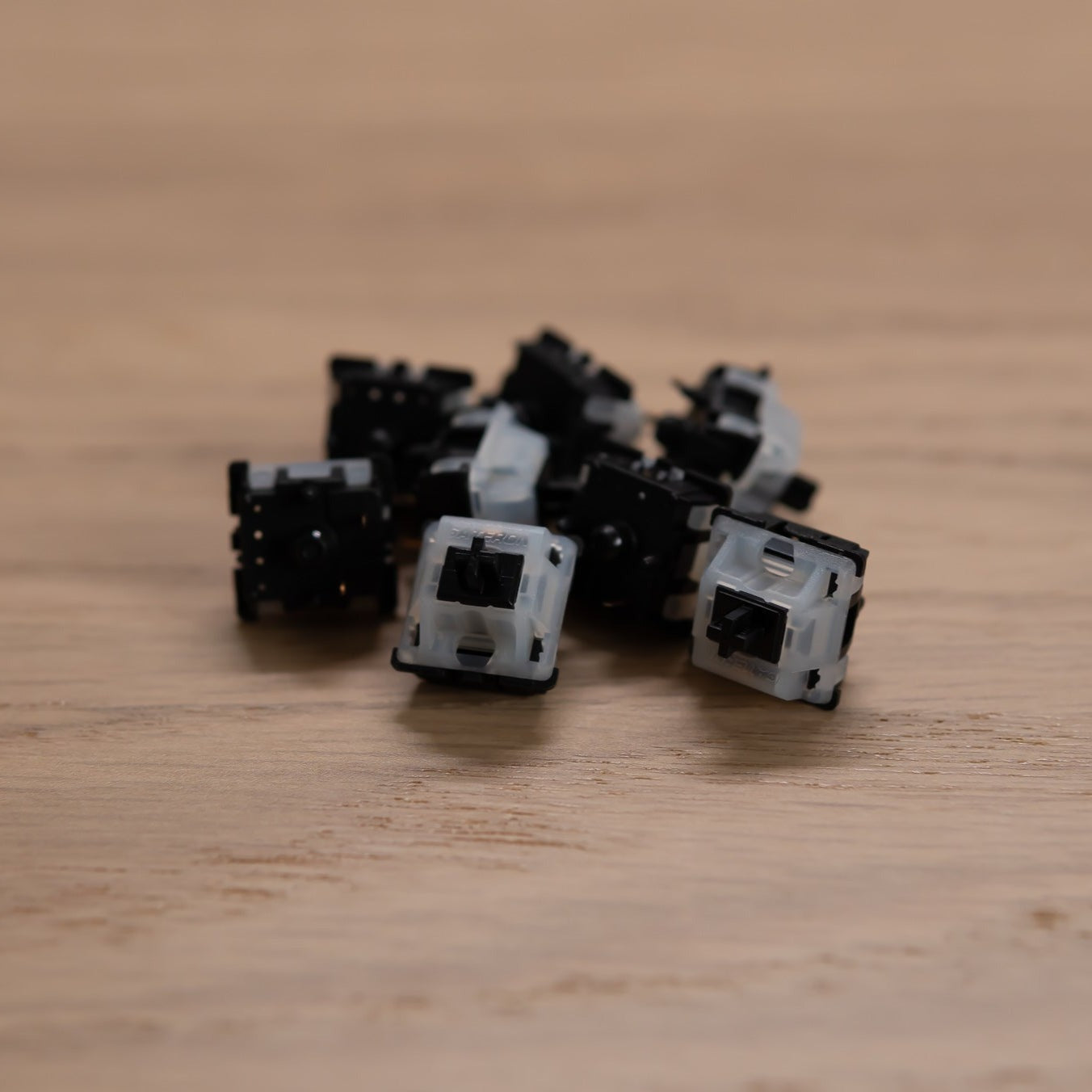 Gateron Milky Top Switches